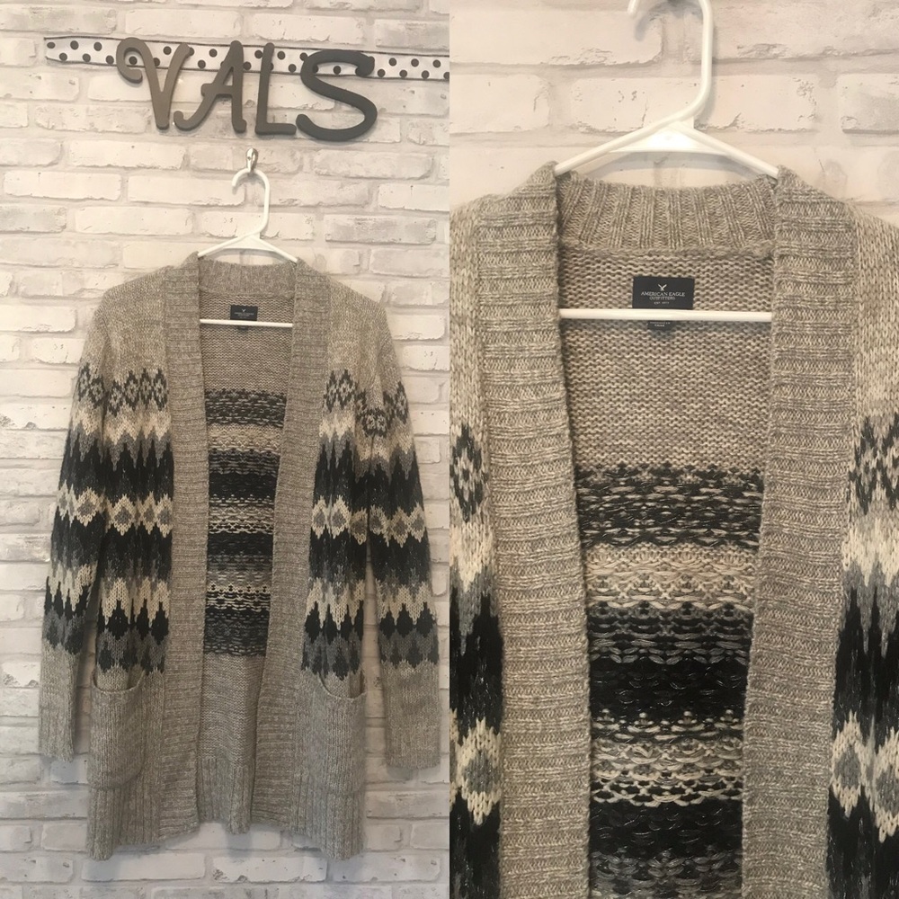 American Eagle Cardigan